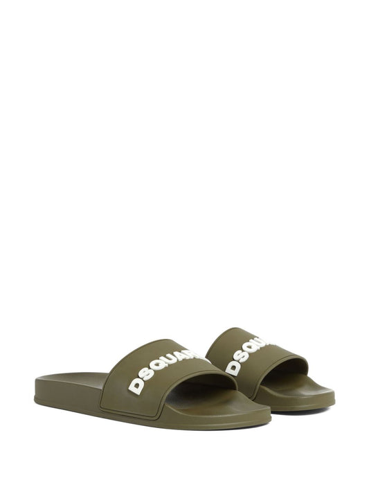 Sandali slides con logo goffrato