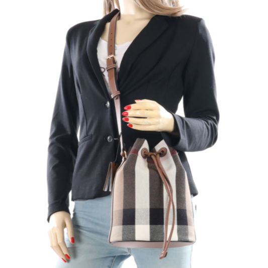 Burberry bucket bag
