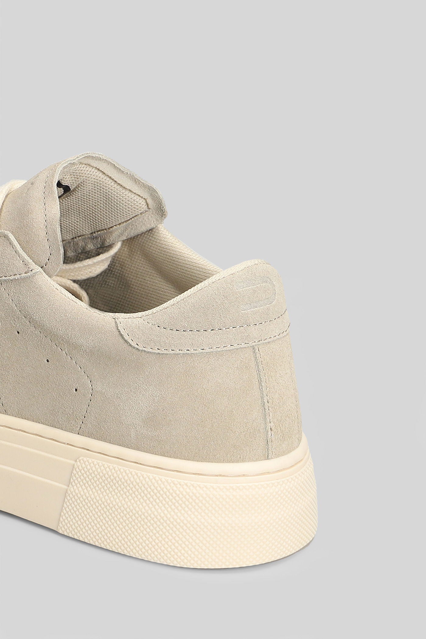 SNEAKERS IN CAMOSCIO BEIGE