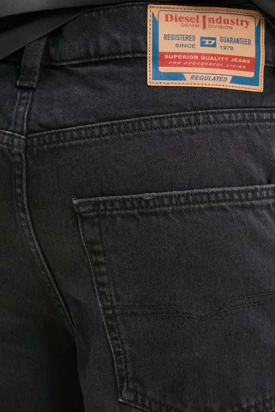 REGULAR DENIM SHORT
