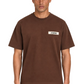 T-shirt Jacquemus Le Gros Grain marrone scuro, indossata